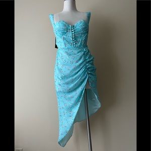 New dress for the summer with cups and a slit